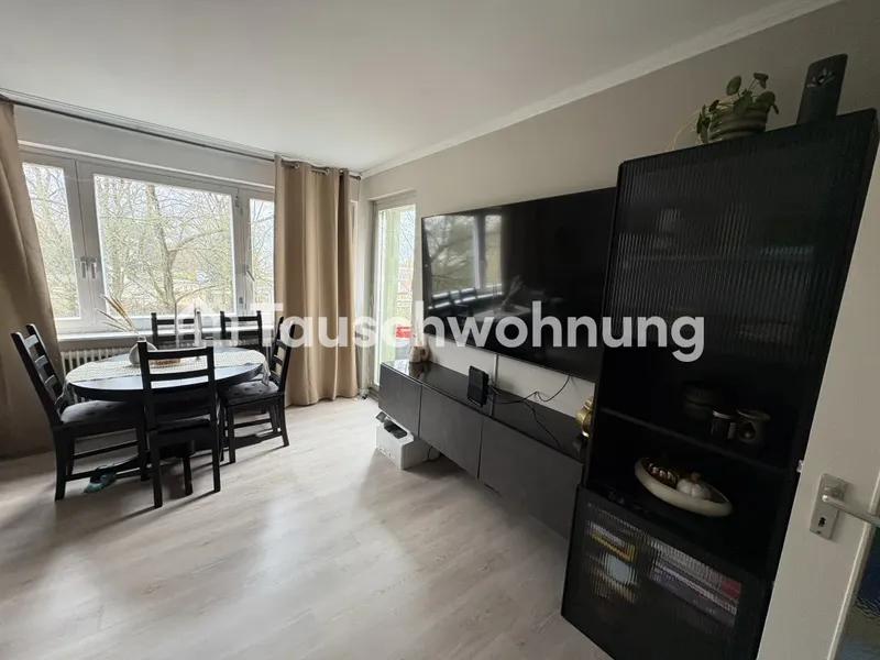 Tauschwohnung: Bieten schön geschnittene, große 2 Zimmer Wohnung — photo 1
